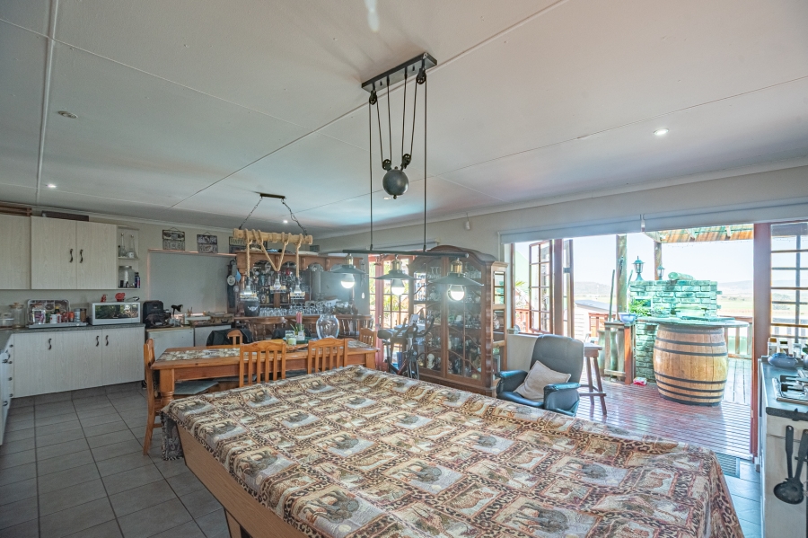 4 Bedroom Property for Sale in Fraaiuitsig Western Cape